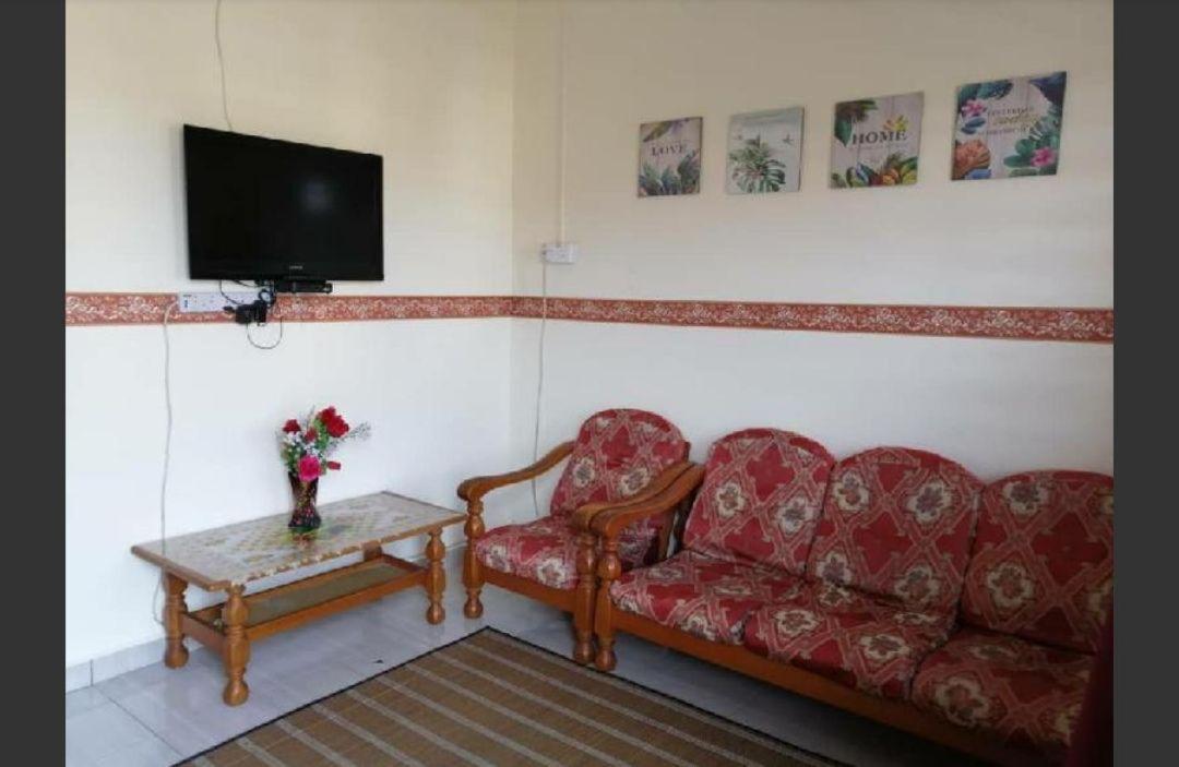 Homestay Ibu Pekan Εξωτερικό φωτογραφία
